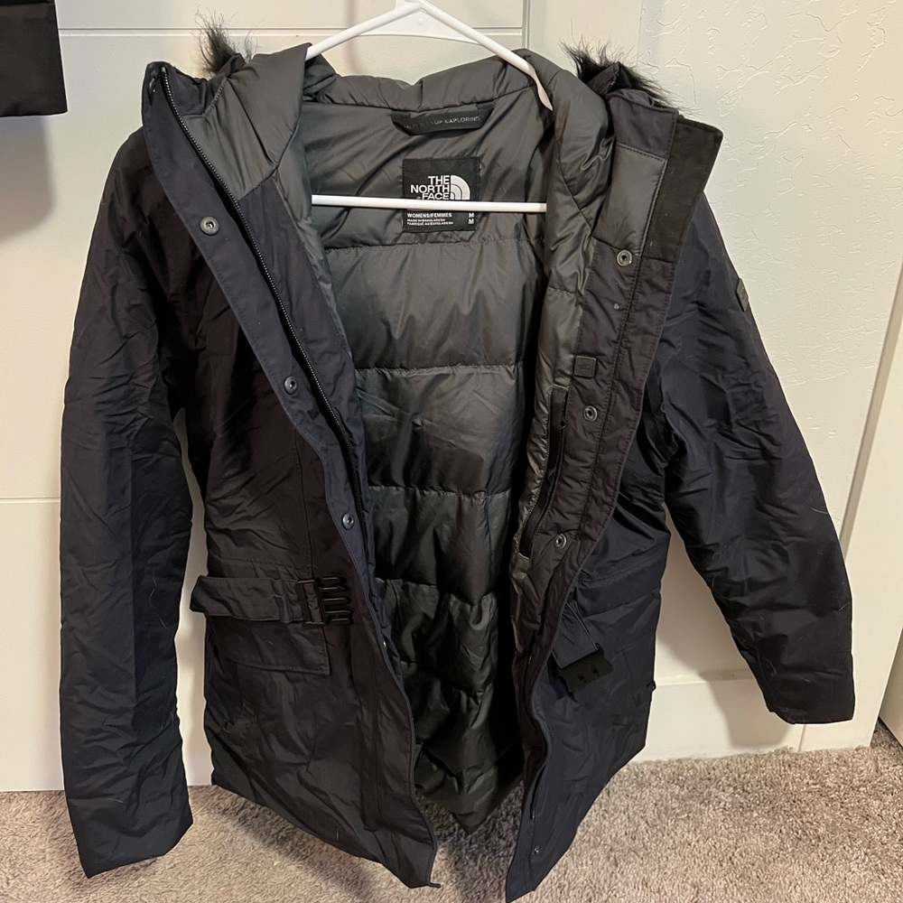 Womens north face faux fur winter coat with belt strap